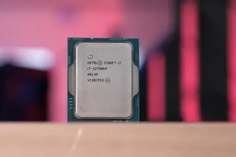 Intel Core i7-12700KF-processor, redo för kraftfull prestanda.