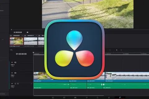 DaVinci Resolve-logotypen överlagrar ett videoredigeringsprogram. Ett utmärkt gratis redigeringsprogram för dina projekt!