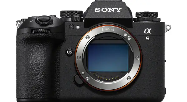 Svart systemkamera Sony A9 III med E-fattning.