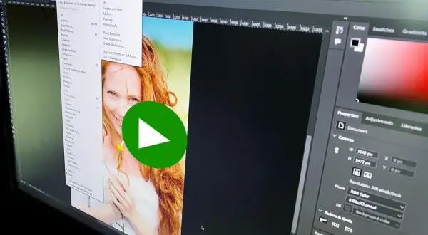 Lär dig grunderna i en gratis photoshop kurs. Bilden visar ett fönster med en kvinna och en meny för att anpassa arbetsytan.