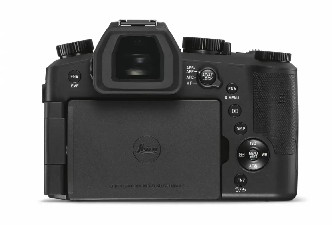 Leica V-Lux 5, en kompaktkamera med elektronisk sökare och vinklingsbar skärm. Perfekt för den kräsne fotografen.
